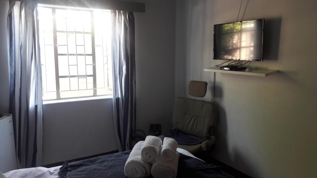 Die Windpomp Guesthouse Gobabis Exteriör bild