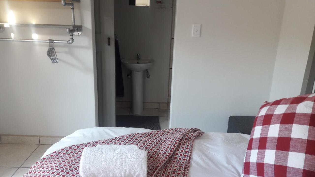 Die Windpomp Guesthouse Gobabis Exteriör bild